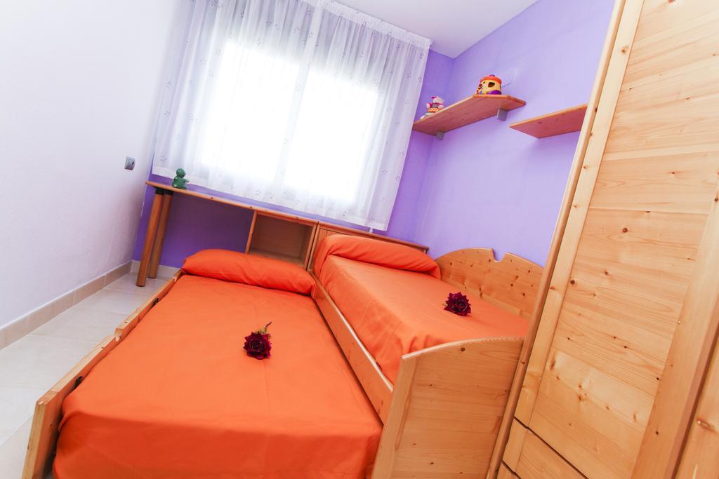 J Tramuntana Planet Costa Dorada Appartement Salou Kamer foto