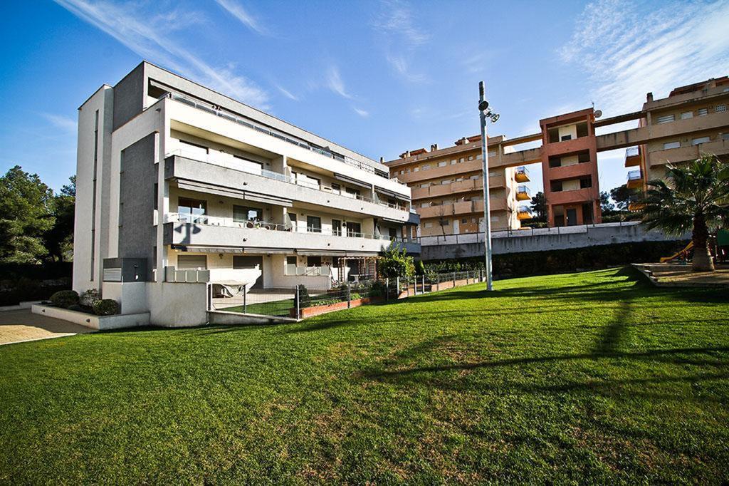 J Tramuntana Planet Costa Dorada Appartement Salou Buitenkant foto